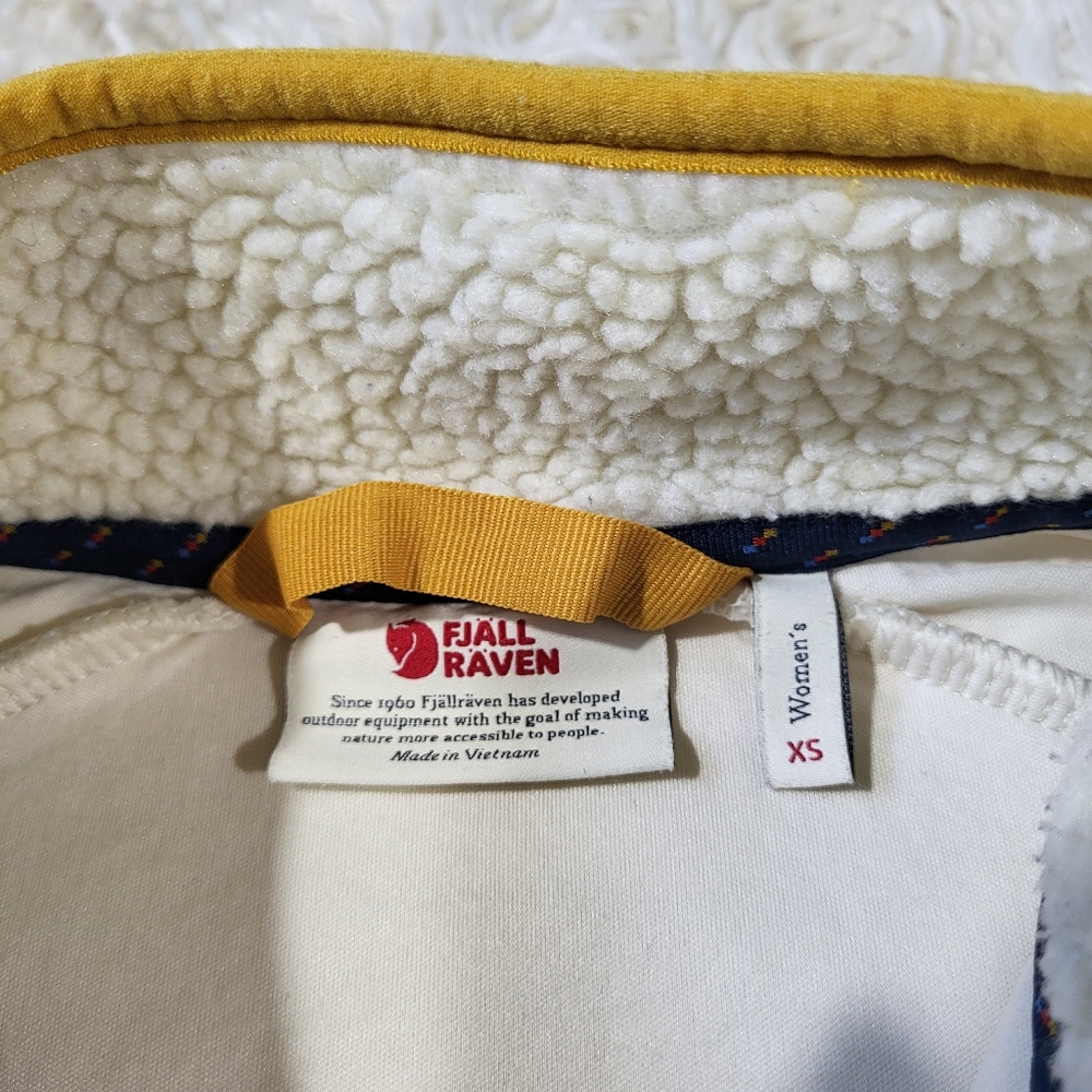 Fjallraven Vardag Pile Fleece Jacket - Picture 8 of 15